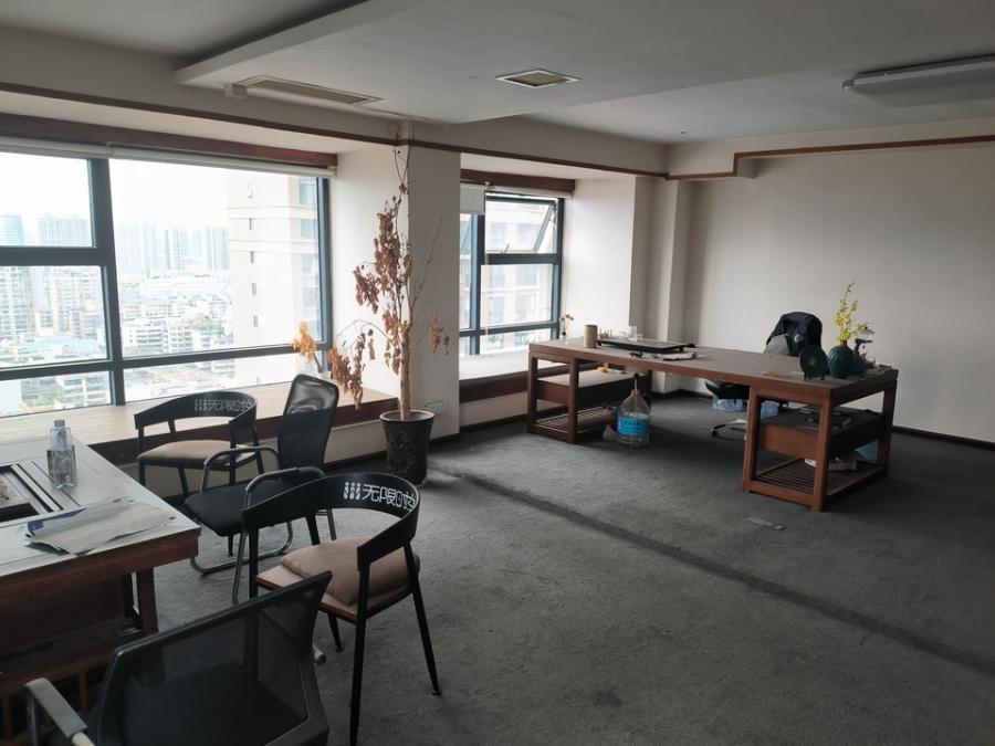 萬象新天地法拍房5號棟2501、2502、2505、2506號
