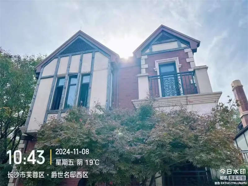 爵世名?。ň羰棵。┓ㄅ姆?27棟102房（別墅）